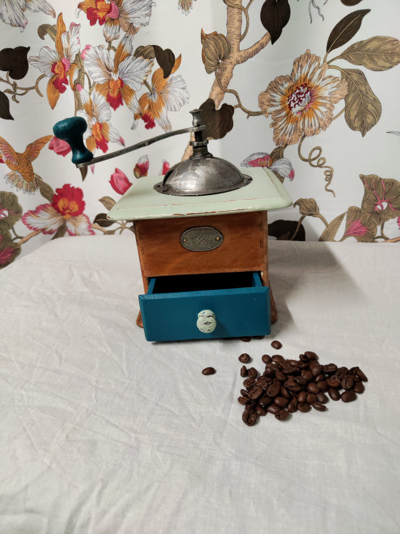 Vente de meubles et objets rénovés